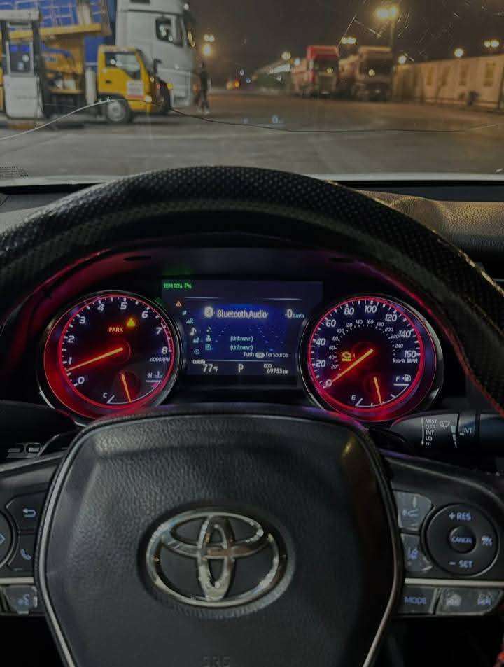 السلام عليكم
كامري موديل 2018 للبيع فقط 
فول مواصفات للأخير 
عداد 47 ميل
كلشي موضح بل سونار 
رقم السيارة أربيل قديم
السعر 195 ورقه
الاستفسارات مع صاحب السياره الرقم 
*********** صاحب السياره
