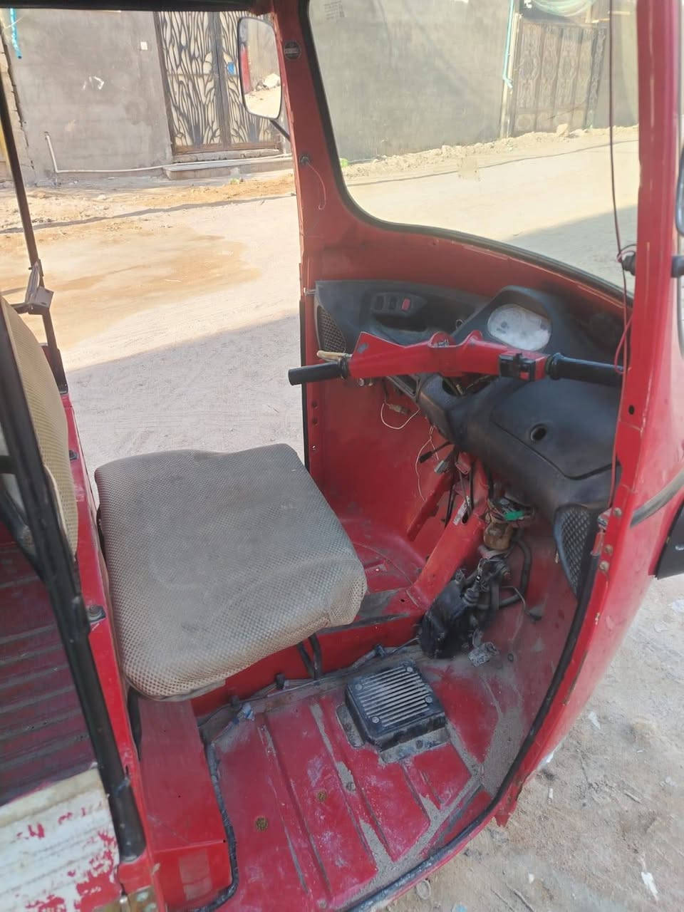 تك تك بياجو 2019اوراق اصولي كلشي شغال بيهه مكان لبصره شط العرب السعر مليونين الاربع وبيهه مجال مامتواجد ع لفيس رقم ***********
