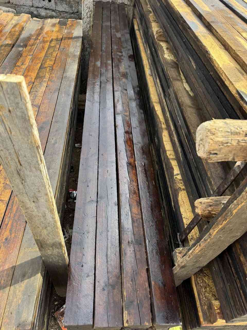 قوالب خشب عدد ثنين
قالب الاول عدد 11 مكعب 
قالب الثاني عدد 11 مكعب 
انج تارس روسي شرط ***********
