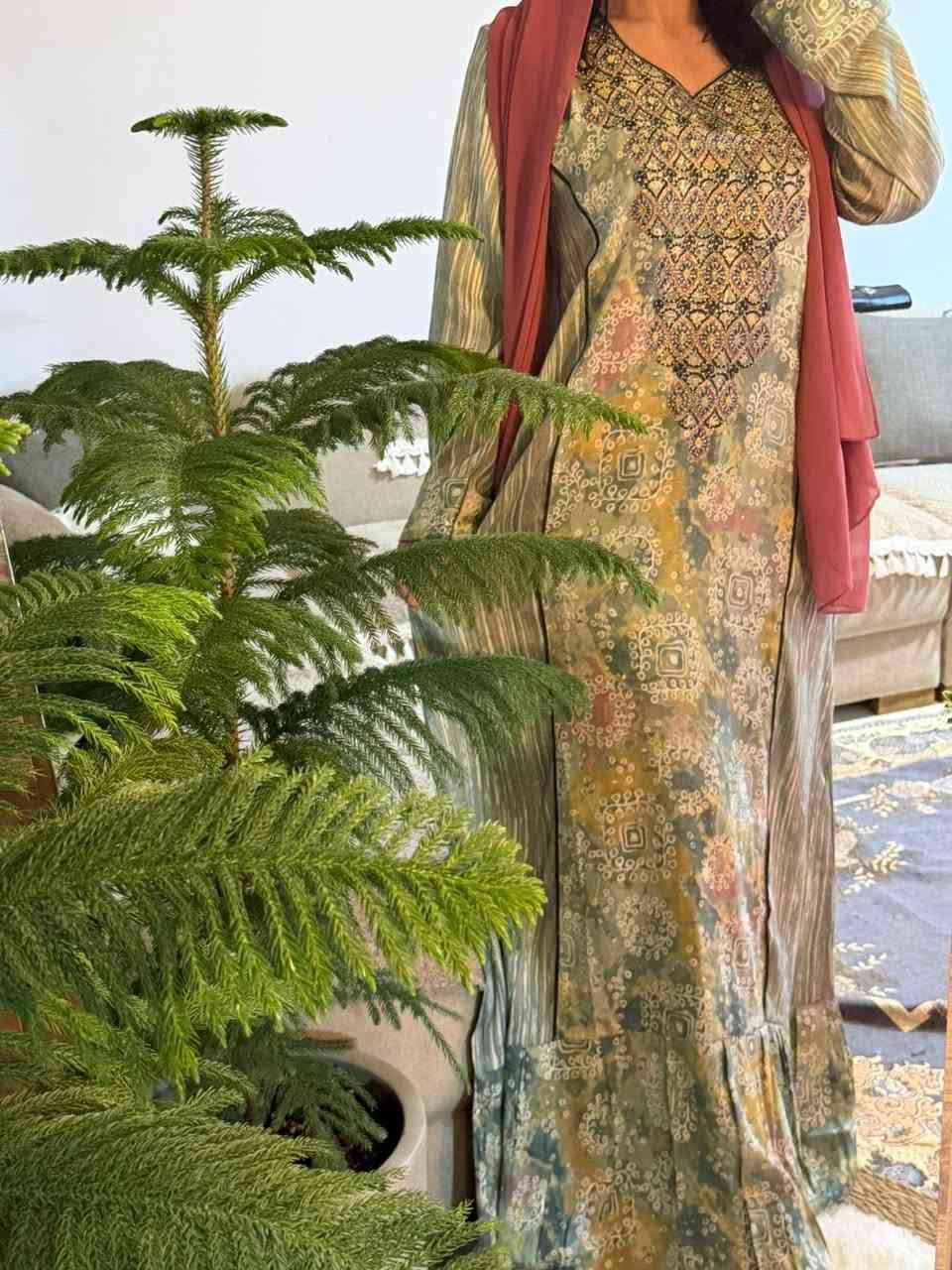 #مخور رمضاني 🏮🌙
جمال التفاصيل والاناقه ✨

خامه كشمير درجه اولى ✅
قياس l_xl_2x_3xl

للحجز والاستفسار يرجى مراسله الصفحه
رقم هاتف واتساب ***********
توصيل بسماية 1000
بغداد 5000
محافضات 6000
يوجد دفع عن طريق الماستر كارد ✅💵
