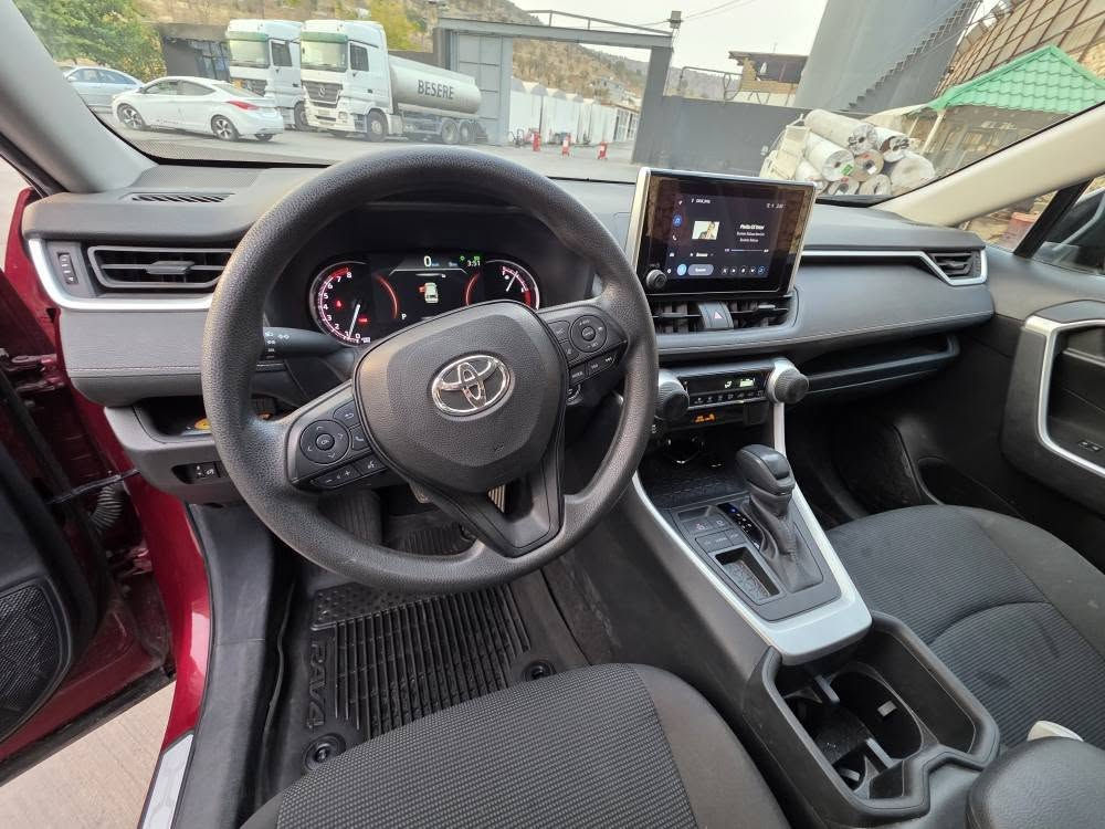 تويوتا راف فور 
2023
مواصفات LE بلاک پاکج
بێ دەبل (بدون دبل)
بتنێ ١١ هزارا برێڤەچووی حسێب صفرە
.
.
گێر و مکینە و تبرید و هیتەر بشەرت
مواسفات بەصمە 
رادار
خط شارع
تحدید سرعە
ستیرن تحکم
لایت زینون و نەشرە
شاشە کامیرە کاربلەی و اندروید اوتو
برێک کهربای
ئوتو هولد
٣ مود (ئیکو و نورمال و سپورتی)
ویل و تایرە جدید
سیارە بێ تەپرەپە
بێ مەسرەڤە بئێک جاری 
........
رەقەم و سەنەوی جدید حەتا ٢٠٣١
شنوی رەقەم بوی تحویل بشەرت
.....
٣ قتعە و نیڤ سبخ بێ داخلی بێ شاسی بئێک جاری
ئیرباک سیستەم سەر وەزعێ شریکێ
.....
سعرا وێ 195 ومجال 
......
ئەگەر مشتەریبی تلەفونێ بکە(واتساب)
*********** سميل, دهوك
