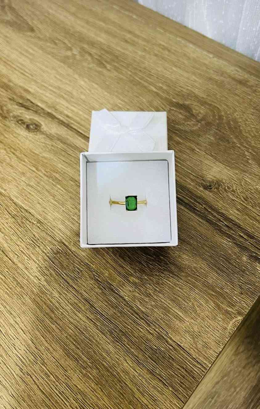 عندي هاي المحابس 16 قطعه ب35
والتراجيات  6قطع  ب14


**إذا كنت صاحب هذا الإعلان وتريد حذفه لأي سبب، رجاءا أرسل رسالة إلى الدعم الفني**