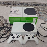 متوفر اكس بوكس سيرس اس للبيع نضيف جدا + يدة اضافية الي يحب يستفسر عنها...