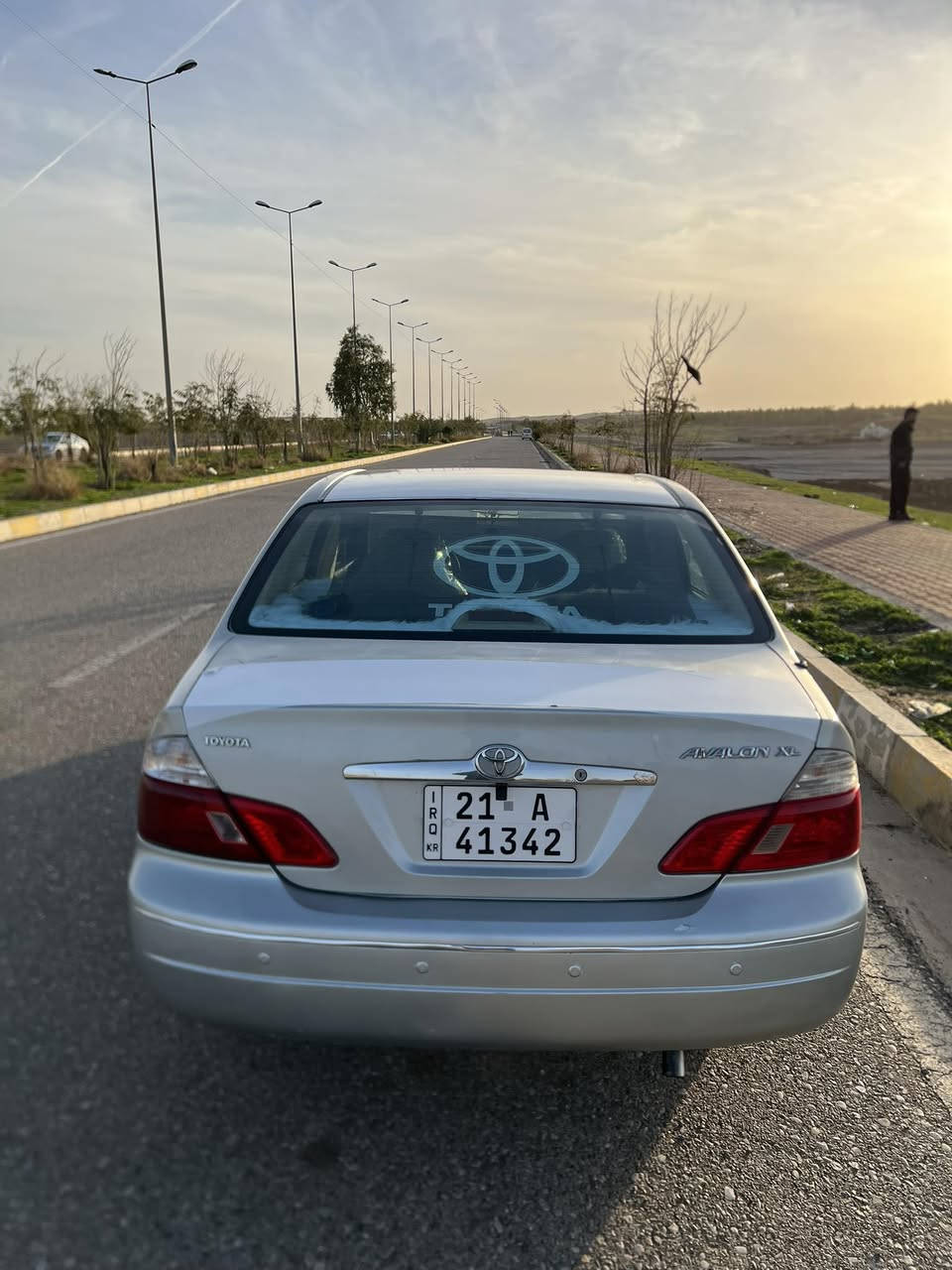 سلام علیکم ئەڤەلۆن صدامی
مودیل 2002 ڕەنگی سلڤەر مەکینەی ٣ هەزار، گێڕ ئیستیل مەرغوب سەنەوی تا 2030 تازەیە ١ پارچەی بۆیاخە بێ ناوگرتن لەگەل کەمێ کاڵ بونەوە
گێڕو مەکینە بە شەرتی ١٠٠ فیتەر تازە مەکینەی گۆراوە تەحویلو بەناو کردن بەشەرت ناوی لە حاسیبەی جنوبیش نیە بۆ زانیاری زیاتر(***********)سعر87$معامەلە
