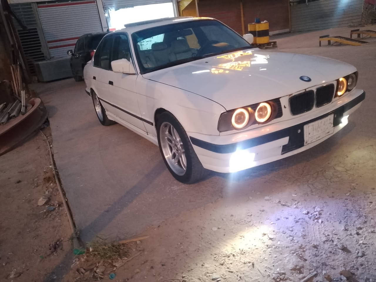 سلام عليكم بي ام 525 كير عادي موديل 92 
تبريد 
محرك اليوم شديته 
كل كهربائيات شغاله 
فتحه
رقم بغداد مداور ثاني يوم 
دواخل ام 
ويل ام جديد
مراوس أو بيع 
عنوان النجف الاشرف 
سعر 50


**إذا كنت صاحب هذا الإعلان وتريد حذفه لأي سبب، رجاءا أرسل رسالة إلى الدعم الفني**