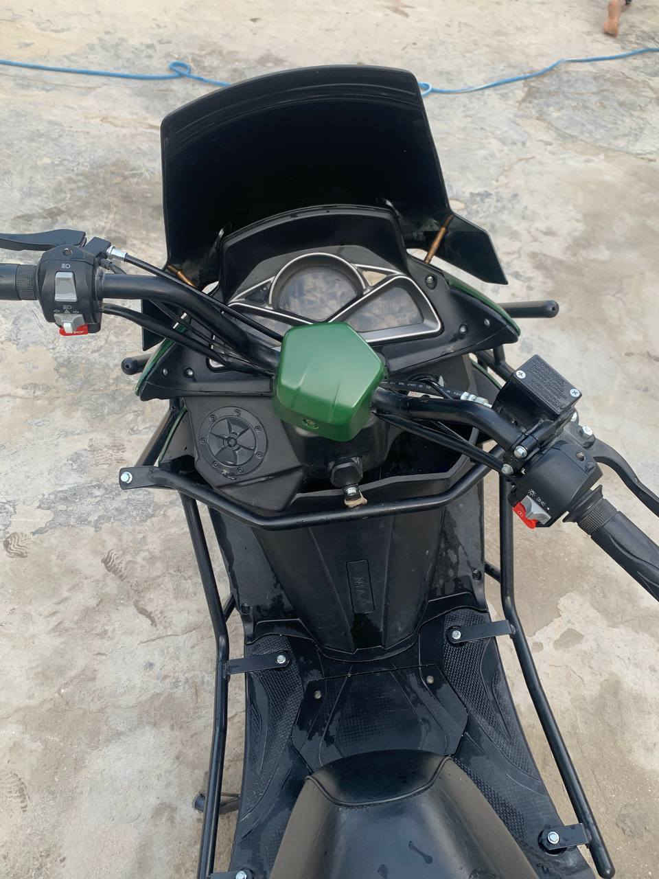 السلام عليكم دراجه للبيع لكزز  كهربائيات كلها شغاله دراجه نضيفه مكان كربلاء السعر 700وبيهه مجال
*********** 

ملاحضه؟ مكلف بنشر انتصل على رقم
