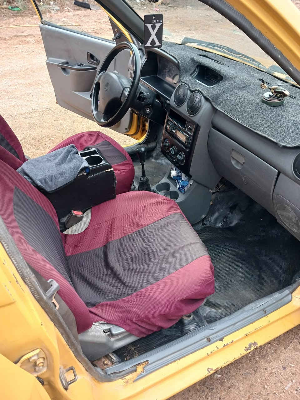 سلام عليكم سايبه لبيع موديل 2015 رقم كربلاء انكليزي مصفره هيأ وغرامات تحويل ثاني يوم كير ومكينه مكفلات تبريد ثلج شواصي بلادي مكاني كربلاء 
رقم الموبايل ***********
