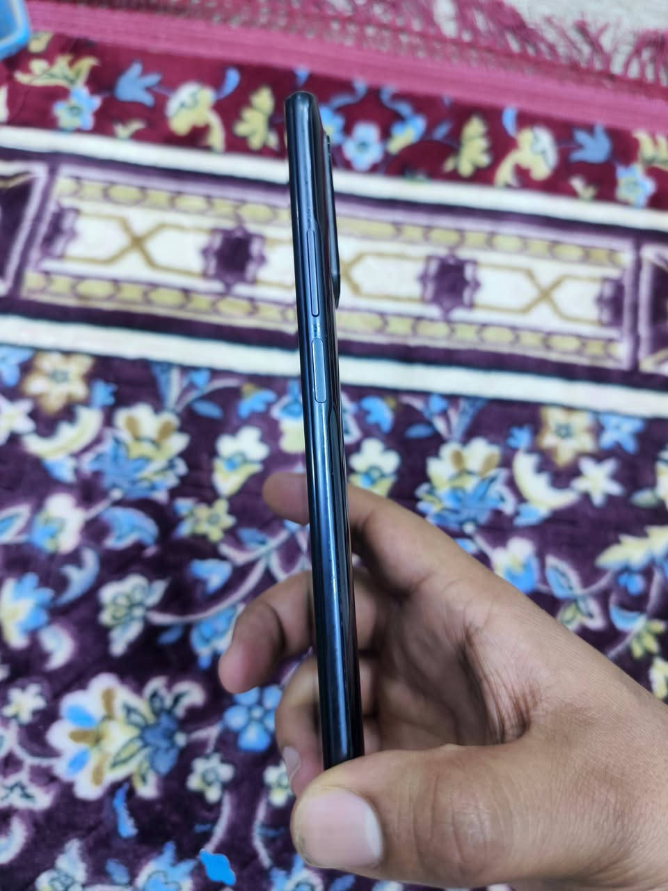 شاومي 11T Pro
ذاكره 256
رام 12 
بطاريه 5000
معالج  g5 Snapdragon 888
90 فريم ببجي 
مبدل بس ضهر 
مكاني نجف الجزيره
*********** وتساب او اتصال
