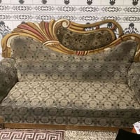 تطخم ملكي مستعمل. ثنين كبار و اربع صغار كلهن سعرهن 110 و بيهن مجال الر...