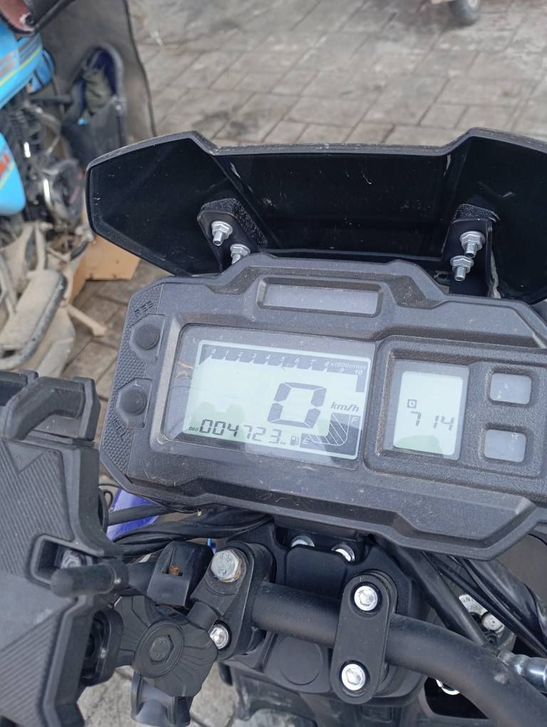 ئه م ما تۆرە بۆ فرۆشتن زۆر پاکه و تازە رۆنی گۆراوە مه کینه ی زۆر پاکه مه کینه 150 یه مۆدێلی 2025 و ئۆ تۆ ما تیکه 
0773 406 59 49 السليمانية, العراق
