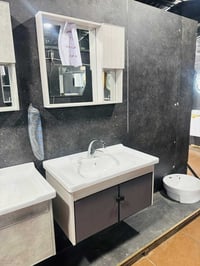 مغاسل تعليك • ابيض وملون • بابل