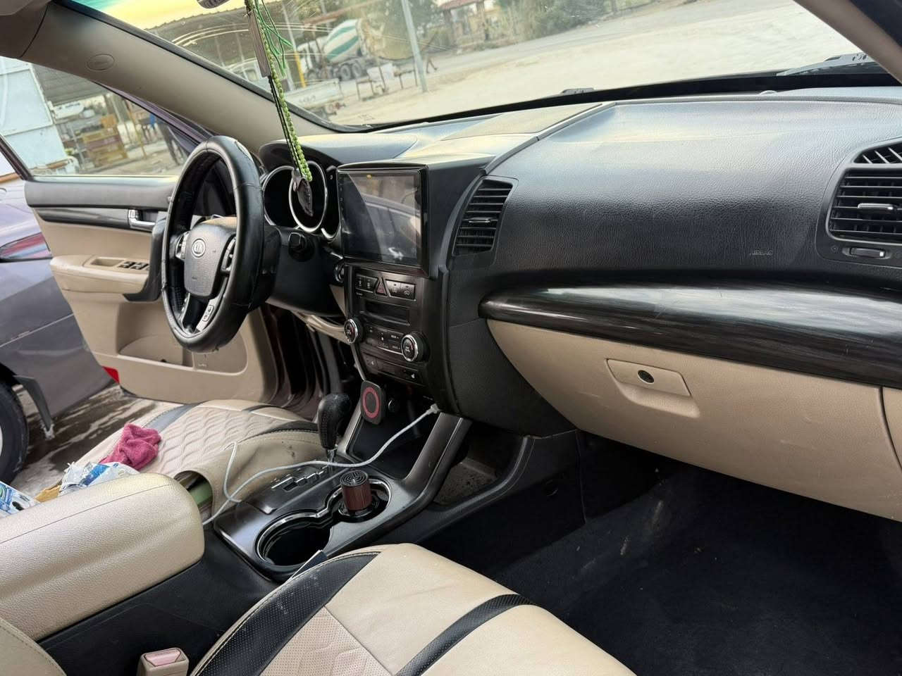 للمراوس مراوس فقط
سورنتو ٢٠١٢ فول عده الفتحه

المحرك ٢٤٠٠ GDI شاده جديد

مواصفات ( تحكمات ستيرن +مرايات شفط+خزن ميموري +كشنات كهرباء الكشنين الاماميات+صوت سستم انفتي وتويترات+ شاشه وحساسات+نظام ايكو اقتصادي+بصمه+جلد+ابواب بصمه+المري قلاب عند رجوع للخلف)

الضرر(صفحه +بنيد) سياره ليبل واحد كلها

مراوس ب جيب مراوس مراوس

للاستفسار/ ***********

العنوان / بابل المسيب
