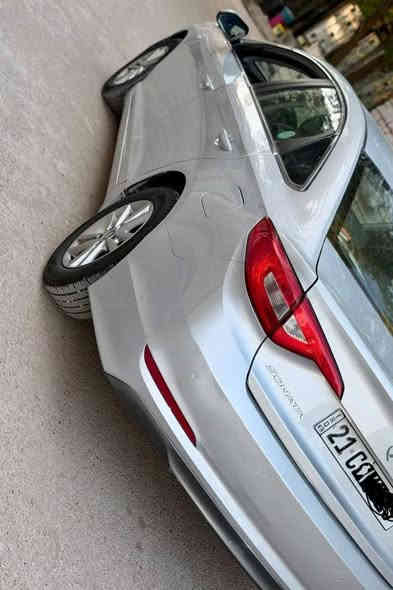 السلام عليكم سوناتا موديل 17 دخول جديد دخول جديد سياره كرتون تبريد حداديه ما بيها اي نقص محرك 2000 غاز غاز غاز 
بيها قصه جنطه ادوات ادوات ادوات ادوات 
السعر 60 ورقه وبيها مجال العنوان بغداد 
رقم الهاتف ***********
