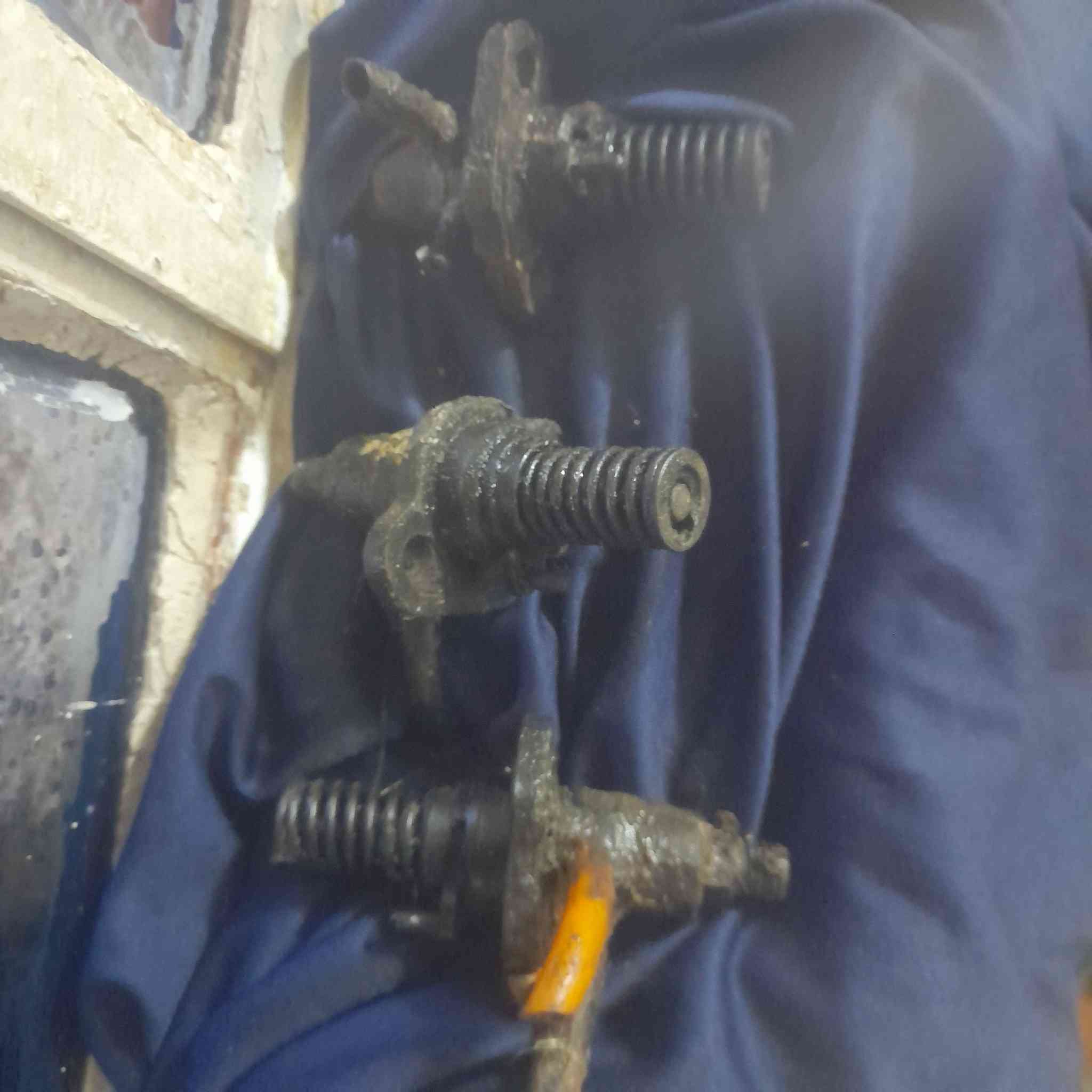 السلام عليكم عندي مكينه كولدن للبيع تردها مكينه تردها تفصيخ كير اكسلات جهاز رفع سلندر طرنبات كور جاملاقات كلشي موجود دشالي كير دشالي اكسن مكان صلاح الدين دجيل قريه شباب


**إذا كنت صاحب هذا الإعلان وتريد حذفه لأي سبب، رجاءا أرسل رسالة إلى الدعم الفني**