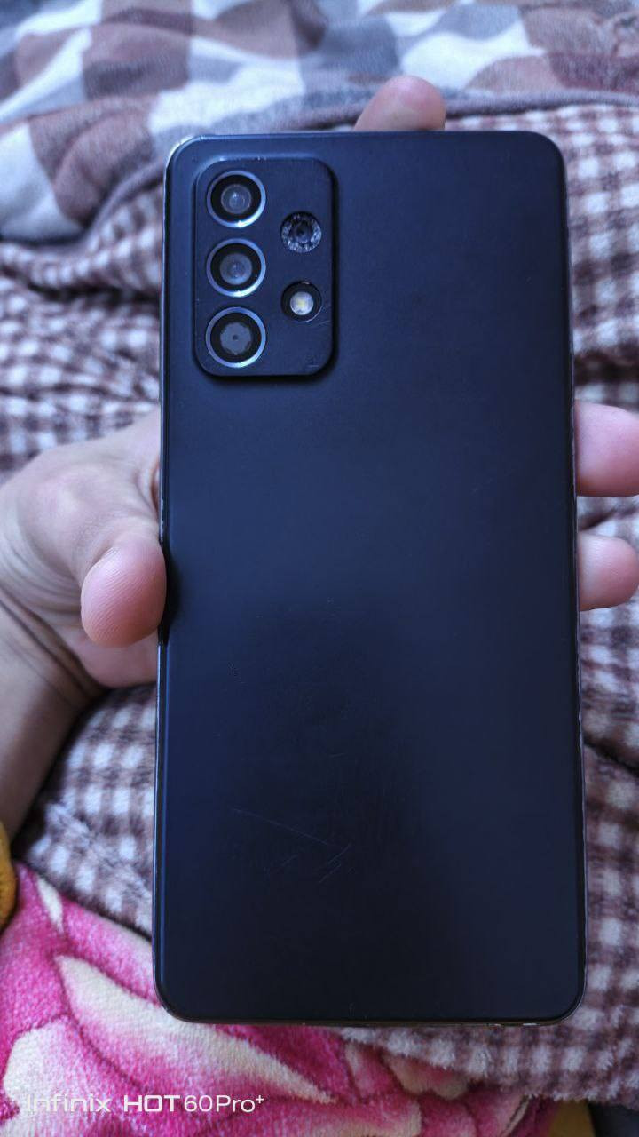 السلام عليكم.  للبيع
جهاز سامسونك اي 52 ذاكره 256 جهاز بلادي كله شغال بس بصمه لاصبع واكفه يرادلها برمجه ب 5 الف جهاز كله شغال وحلو وسلس فقط بي فطر بلعدسه الخلفيه جهاز كلش حلو سعره 150 وبي مجال عنوان بغداد الحسينيه مال الراشديه اتصال ***********
