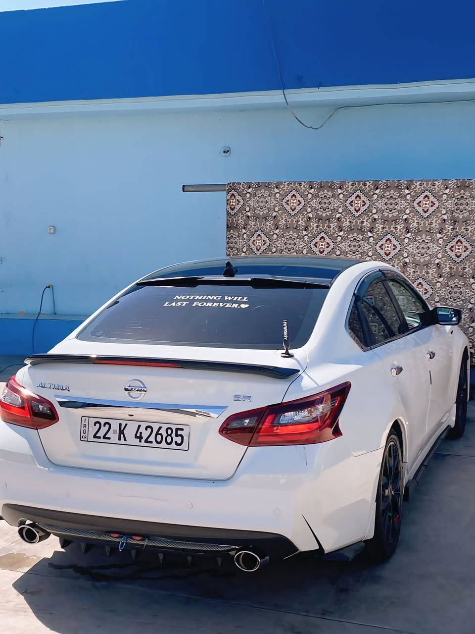 نیسان ئاڵتیما 2017 SR
١١٣ کم ڕۆشتوە
سەیارەکە جوان و سپۆڕتە 
سەنەوی تا ٢٠٢٨ نوێیە 
بەسمە و شەخال و کامێرا و حاسە 
لایت بیلاد ئیدیشن
شاشە گەورە
بەڕادی خارجی گێر
زینۆن 
ئێرباگ هەمووی بە شەرت بەس سوکان سیستەم
ڤۆلیۆم+گێرسوکان+تەحدی سورحە+لید و زینۆن
چرکەی تیا نیە و ڕۆن و تایە و فلتەری بەڕاد هەمووی گۆڕاوە و مەزبوتە
٢ پارچە بۆیاخە یەکیان  بەس بۆ جوانی بۆیاخ کراوە
بستێک تەحدیلە 
نرخ ١٢٩ گەلا و مەجالێکی کەم

***********
