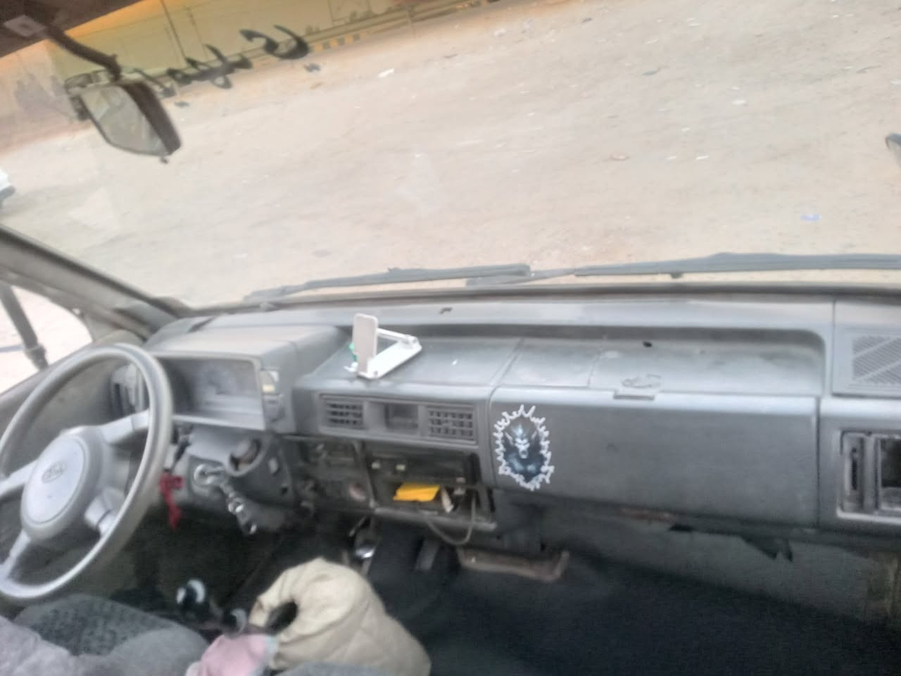 السلام عليكم كيه بسته موديل 93 
السياره مكينه جديده كير جديد
 اكسل جديد شواصي كفاله والبقي
 شوفت عينك فقط بيع 
واسط الصويره ***********
