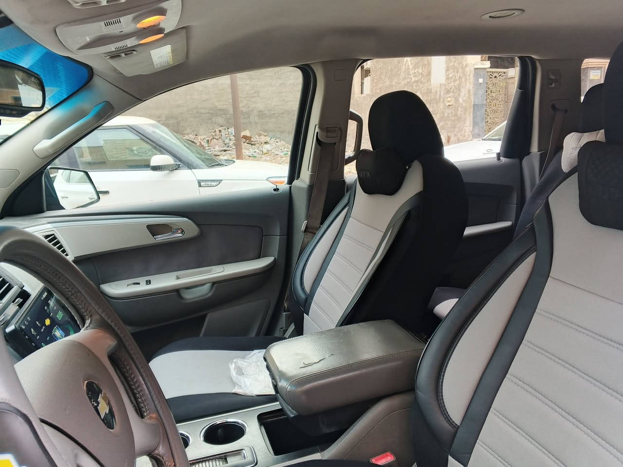 السلام عليكم ترافلس 2011 للبيع رقم بغداد مميز باسمي  مكينه كير حداديه تخم تاير جديد تبريد بي ليك بسيط سياره جاهزه من كل شي مكفولة من الصبغ عده الدعاميه الاماميه سونار موجود السعر 95 المكان المنصور الداودي للاستفسار *********** بي واتساب
