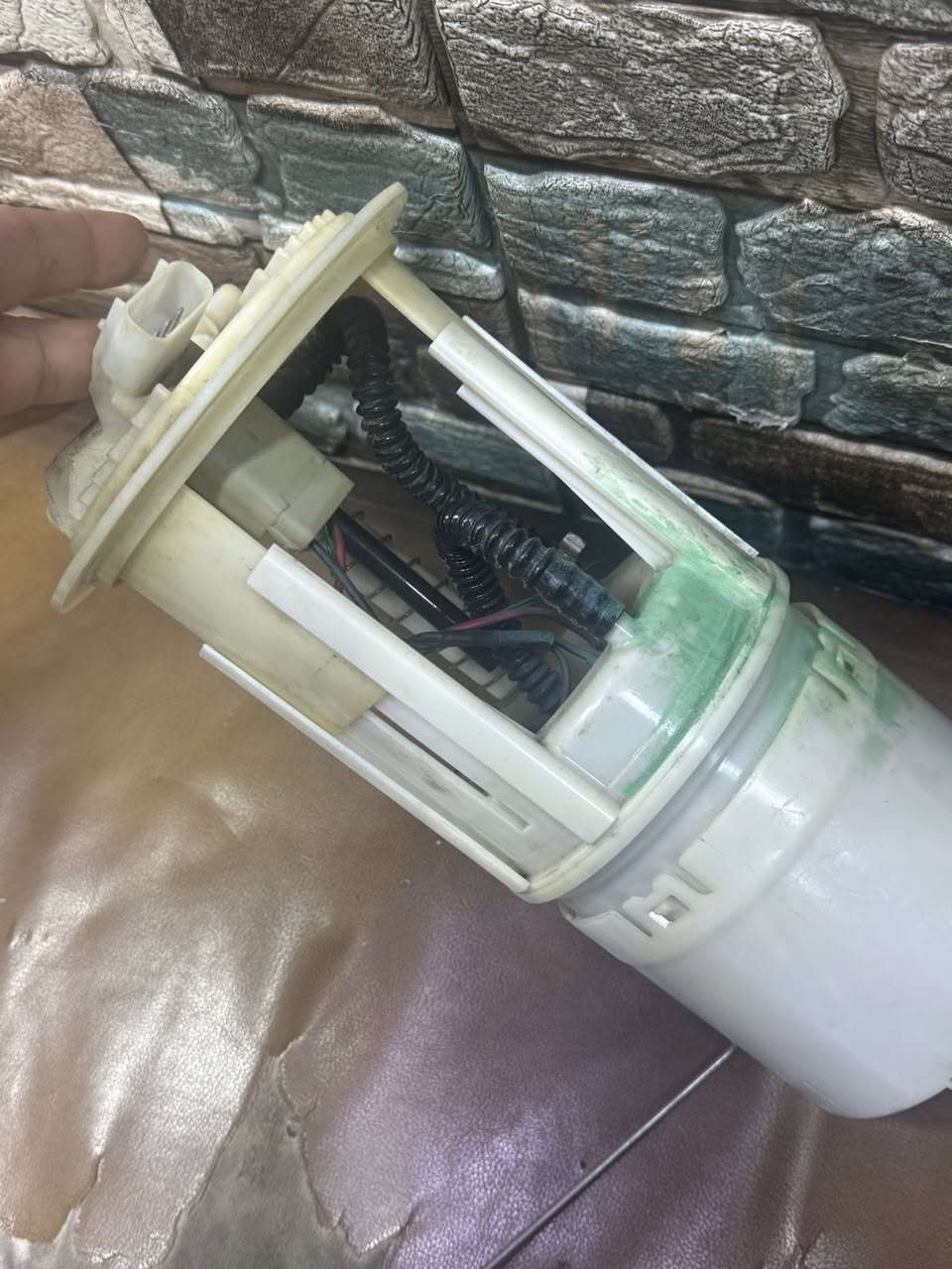 السلام عليكم
فيت بم  والقاعدة (عبوة) للبيع، خاصّة بسيارة جيب ليبرتي، مال حاوية، غير مستخدمة ونظيفة جدًا.
السعر: 130 ألف
العنوان: بغداد
***********
