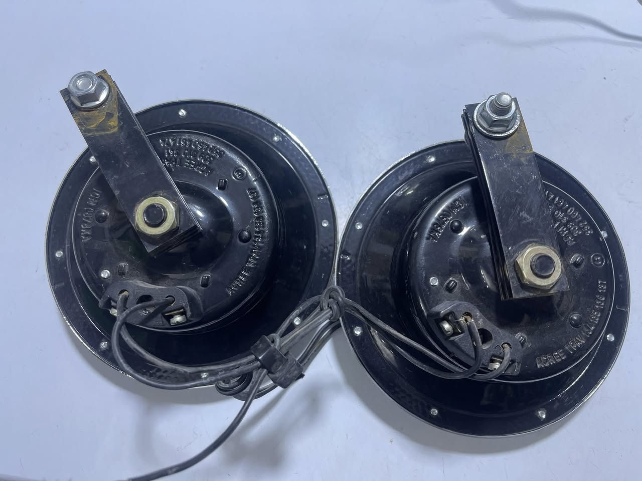 سلام عليكم هاذ البوش  عنجة إيراني مختم 2على 5تجي تشوفة ودك بي تقتنع يله تاخذه وبي ضمان سبوع وبل عافية عل ياخذه رايده 150عنوان حي اور رقمي ***********
