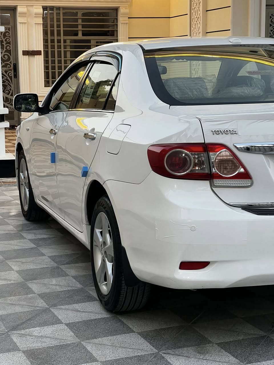 السلام عليكم جميعاً تويوتا كورلا خليجي موديل 2013 محرك 1800 رقم اربيل دولي بسمي تحكم استيرن داخل صاج حساس خلفي صدر امامي وخلفي جديد تخم تاير جديد السياره بيهة نص قطعه رش   السياره مال جناي السعر(145)$ العنوان صلاح الدين بلد…الاتصال ***********
