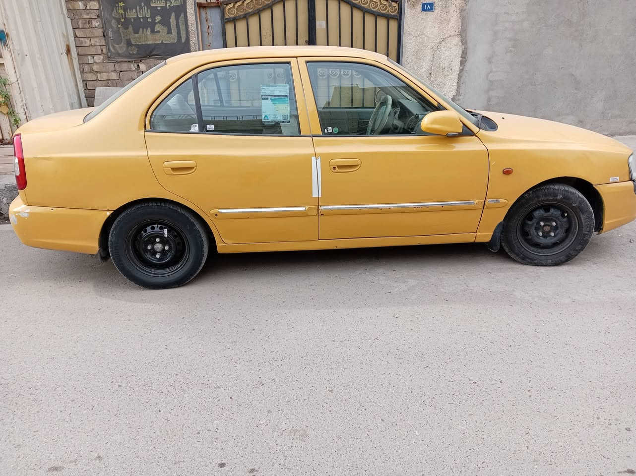 فيرنا 2014 للبيع سياره جهازه من كلشي محرك كير مكفولات وعلى ضمانتي السياره
سويج بصمه وشاشه داخليه تبريد شغال خير من الله
 رقم انكليزي بغداد
غرامات مصفره هيئه مدفوعه
السياره ب اسمي تحويل ثاني يوم
السياره كامله االسعر 68 وبيها مجال بسيط للشراي 
العنوان بغداد الشعب شارع الصحه
رقم تليفوني للاستفسار ***********
