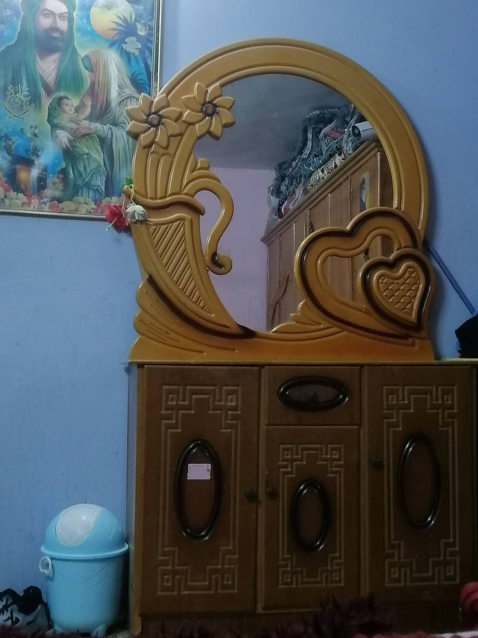 غرفة كاملة للبيع السعر خاص مكاني سماوة رقم هاتف 📞 ***********
