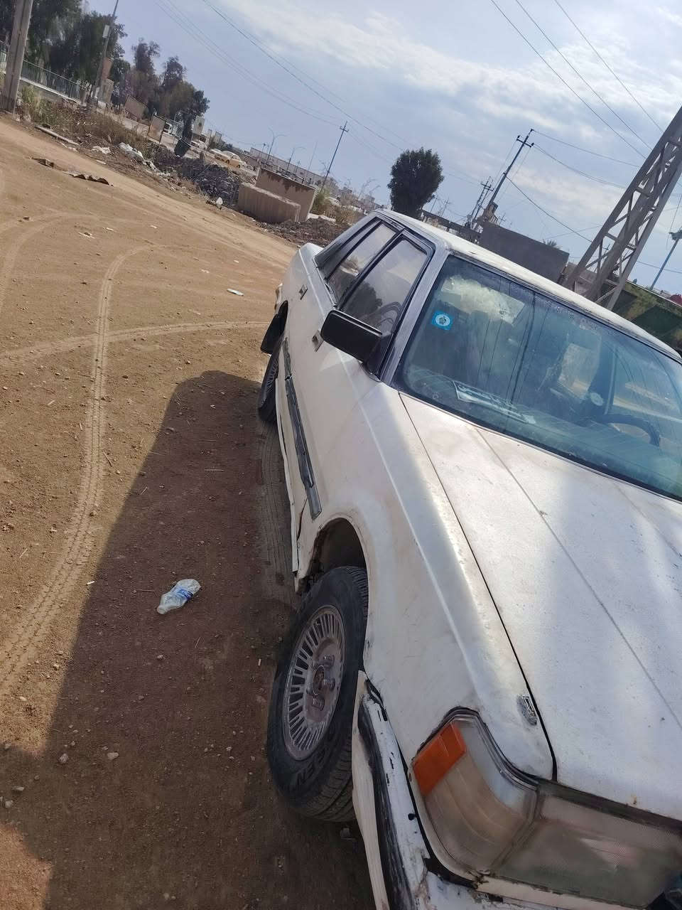 سوبر موديل 85رقم مثنى كير شرط محرك بي خيط بخار سياره شغاله وين ماتريد بيه تخم تاير باتري جديد بيع ومراوس السعر 23$ ***********  /  *********** مكان السياره السماوه الرميثه
