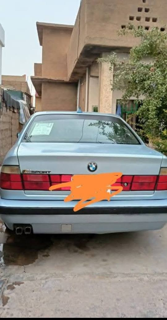 مستعجل للبیع الحلال للبيع (520iA)مديل 91 سيارة جديدا بمعنى الكلمة رقم اربیل دولی هزە و براد جدید مانقصها برغي السيارة  فضل من الله ما متعبتني كير یحتاج تبدیل دهن فقط ومحرك شرط لاصرف لا دخان (كير توماتيك بلاد ) بيها  لايت زينول كشنات جلد سيارة بدون ضرر نهائية كابون بانزين بيها سنوية وهزه وارقام دولي  شرط التحويل مكاني کرکوک نزل السعر (50) وبي مجال للاستفسار اتصل
*********** كركوك, العراق
