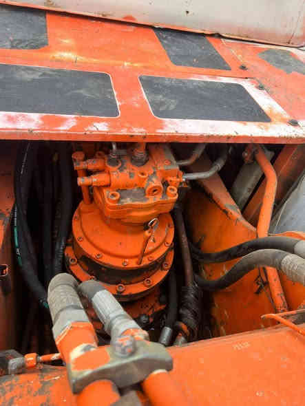 السلام عليكم حفاره للبيع هيتاشي موديل2002
حجم 285 حفاره شرط المضخات والمحرك والكهربائيات
نطيك بيه كله شرط الكانترول وزناجيل وضع شركه
الرقم *********** @ ***********
