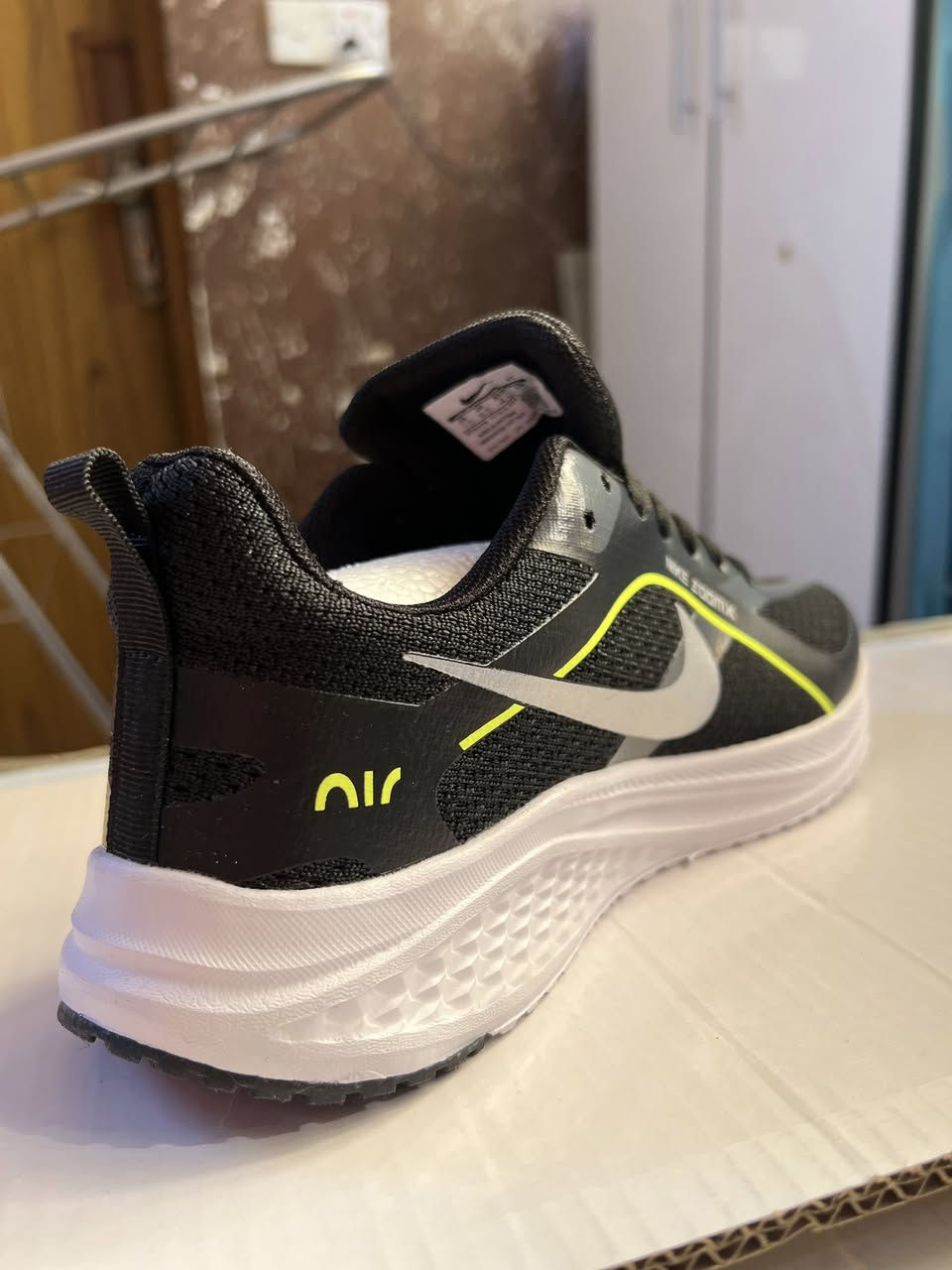 نايك زوم اكس اصلي فيتنامي
صنع فيتنام 

طبي 

وزن الريشه 

باله جديد غير مستخدم 

القياسات 

41-42-44

حجز خاص
اراء الزبائن بالتعليقات


**إذا كنت صاحب هذا الإعلان وتريد حذفه لأي سبب، رجاءا أرسل رسالة إلى الدعم الفني**