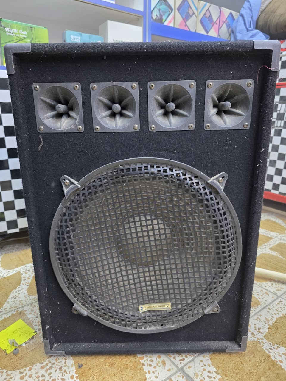 سماعتين فول نظافه
ب ٣٠٠ شرط ع الفحص 
مكاني بغداد المدائن ***********
