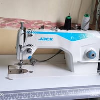 مكينه صناعية مستعمله اشجم يوم بعدها جديده    بعدها بدهن الشركة  للبيع ...