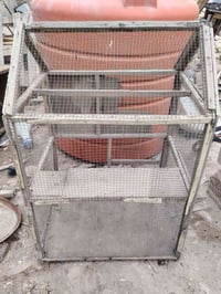 قفط مستخدم • بيوت طيور حب • المعقل البصرة