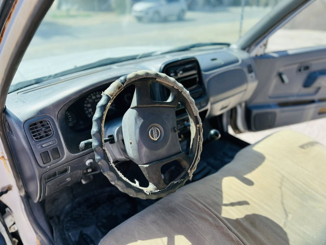 بيكم نيسان 2003 مزاد وزارة الداخلية معفية من الكمرك حدادية كاملة السيارة جاهزة السعر 55 وبيه مجال للاستفسار الاتصال على الرقم التالي ***********
