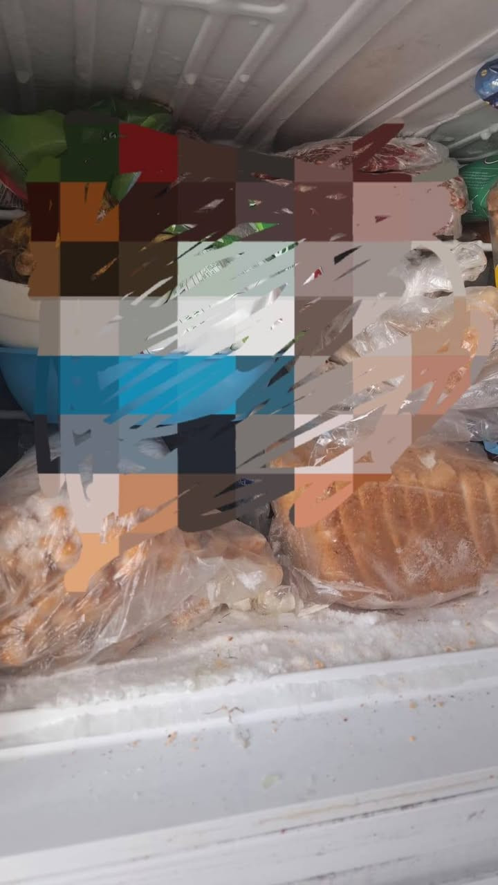 ثلاجة مستخدمه للبيع الارتفاع 165 والعرض 60 شرط التجميد
السعر 150
***********
