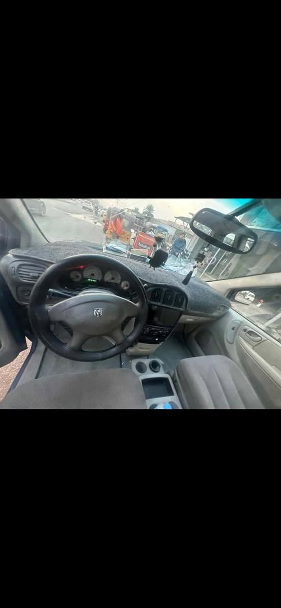 السلام عليكم دوج موديل 2007 فول موصفات وجهازه من كل نواحي مكانها بغداد الغزاليه
هاتف راعيها ‭0770 338 4042‬
