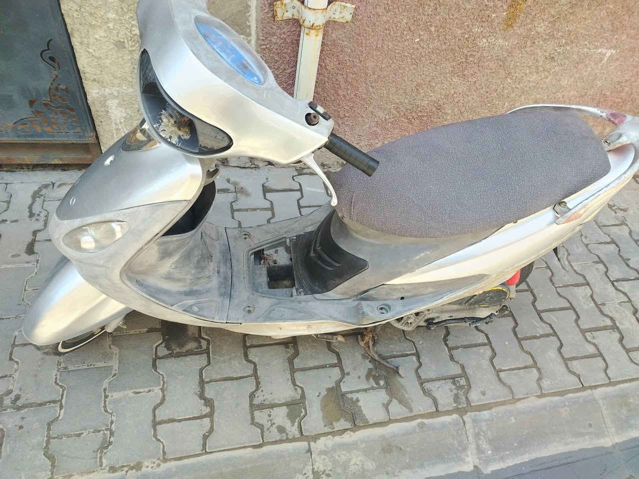 السلام عليكم ماكس منغولي للبيع بيه نواقص بسيطه للتواصل ***********..المكان بغداد الشعب حي سومر
