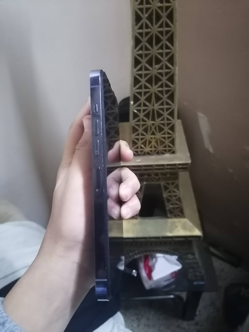 السلام عليكم ايفون 13 برو ماكس ذاكره 128 بطاريه91 فيسايدي شغال السعر550بي مجال الشاشه 3 خيارات***********
