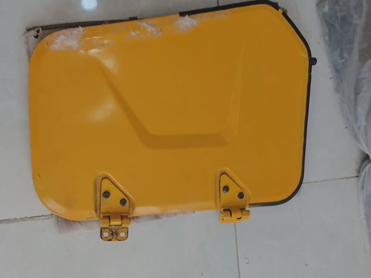 بيبان 2 مستخدمات نضاف كلش للبيع***********
