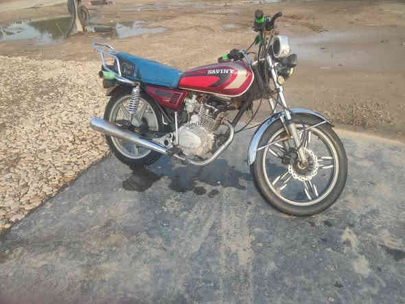 السلام عليكم دراجه سفانه للبيع موديل 21 تواصل عل 
***********
