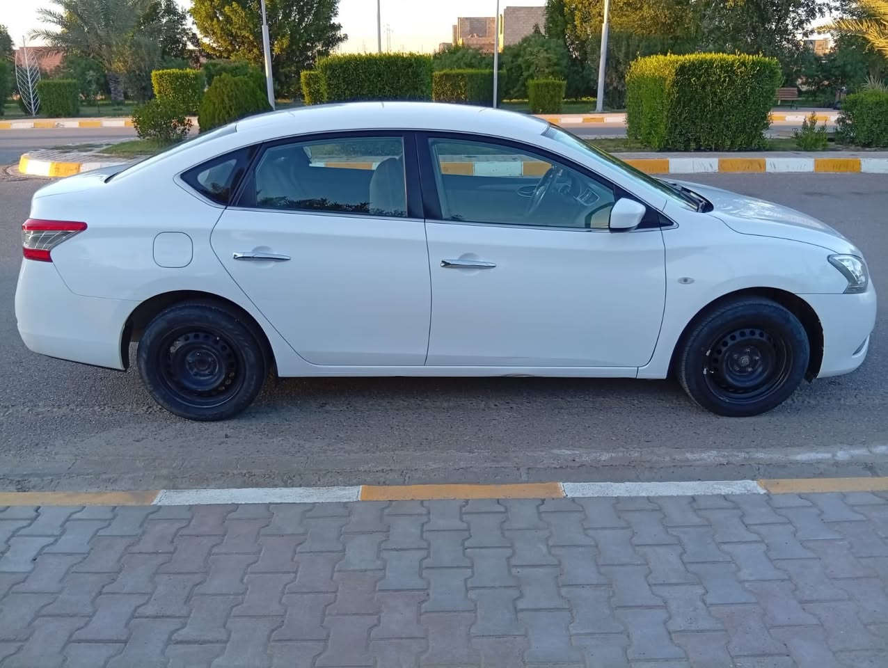 السلام عليكم...
للبيع...نقد فقط  اعتذر عن الاقساط 
باسعر 119$وبيه مجال بسيط
سنترا خليجي 2018ابيض ثلجي 
رقم أربيل سنويه وهزه وبراد 🆕 
شرط التحويل والغرامات 

⭐️محرك مكفول شرط لاتبخير ولاتنقيص 
🌟كير اتوماتيك بدون اي عيب مال بيت"
⚔️المواصفات⚔️ 
تحكم ستيرن 
حساسات +نظام ECo
شاشة 📺 كاميرا 

 🚘سياره جديده برغي ما ناقصها 

🚗سياره بيها جاملغ السكن فقط بدون اي دواخل ☑️

تايرات 4️⃣ جديدة 🆕 
صدر امامي خلفي كله جديد 
شرط التحويل ثاني يوم
السعر 119$ وبيها مجال بسيط 
مكان السيارة صلاح الدين تكريت الزهور 
رجاءً ما أقفل سعر بالتلفون تعال وتدلل 
للاستفسار ‭٠٧٧١ ٩٩٨ ١٠٠٩‬
