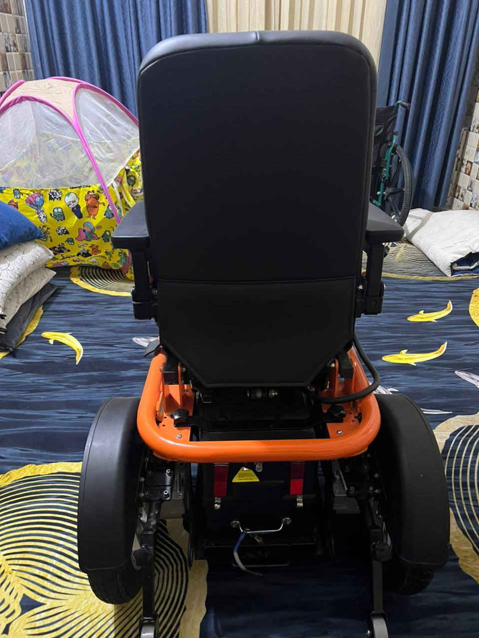 كرسي كهربائي شحن جديد غير مستعمل
السعر 300 قفل 
للتواصل ***********
بغداد الشعب
