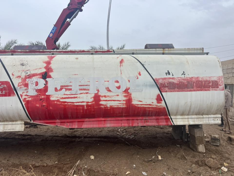 تانكي صهريج للييع حموله 43
بعده حيل جديد العنوان الانبار 
رمادي ***********
