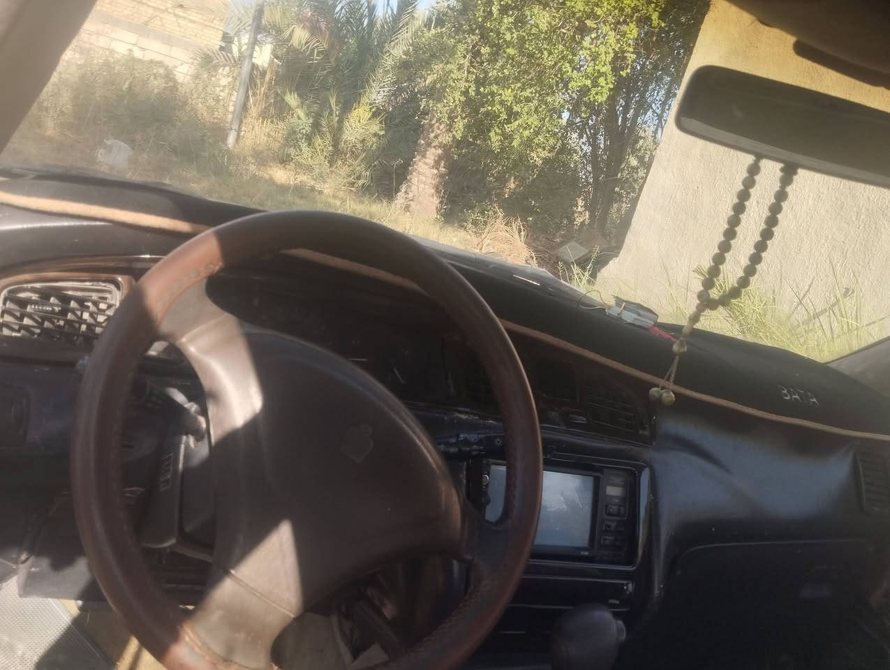 رقم انبار نكليزي تحويل مباشر                                                    تخم تاير جديد صدر وحداديه.          (كص قماره والباقي مكفول).   سياره بلاديه بيه جراد بسيط.                                                     شاشه                جام اوتو.                                                          بطاين ودشبول وكشنات جدد      غرفته حلوه.  سعر. 45.         شراي يتصل *********** مكاني بابل
