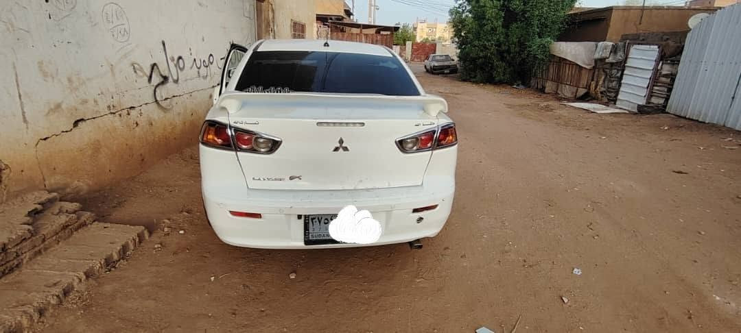 🔰〰️〰️ أبومسلم للسيارات 〰️〰️🔰 ♻️0919603131...0114815060♻️
✅       ❤️ مكان المعاينه #الخرطوم ❤️
✅  لانسر قرش 2016شاااذه مكنه صغيره
✅  تحكمات دركوسون تكييف تلجه🥶🥶
✅ لساتك جديده  صالون مرتب بهيه شركه
✅  الخرطوم جديد خ5 ساري
✅ #السعر_علق_تم #عموله_600الف_من_المشتري
✅ نستقبل عروض عربات للبيع


**إذا كنت صاحب هذا الإعلان وتريد حذفه لأي سبب، رجاءا أرسل رسالة إلى الدعم الفني**