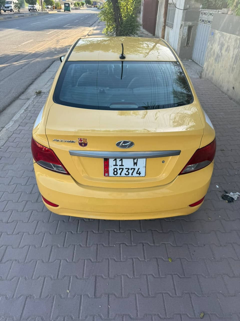 السلام عليكم اكسنت موديل 2016 محرك 1600كير وتماتيك رقم بغداد نكليزي مصفره هيه وغرامت رقم جديد السياره جاهزه كير ومحرك وتبريد مابيها نقص شي حادثها من امريكه بداي الغلد السياره مابيها دواخ قويه واحلى من الصور السعر 80 وبيها مجال بسيط جدن العنوان بغداد الشعب التصال *********** مكلف بل نشر
