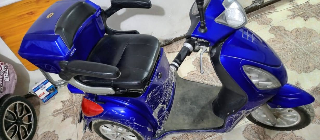 للبيع ماطور معوقين اخو الجديد
ريمونت تشغيل عن بعد 
ثلاثسرع 
شنطة تخزين 
تخم تاير جديد 
بطاريات جدد
اشاير حساسات 
مكاني بغداد البياع حي العلام 
للبيع مكلف بالنشر هذا رقم صاحبة السعر مناسب 
***********
