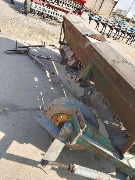 دسك عشره صاج جاهز للعمل عمل موصل السعر2250 مليونين وربع موصل الحمدانية الاستفسار اتصل على الرقم ***********
