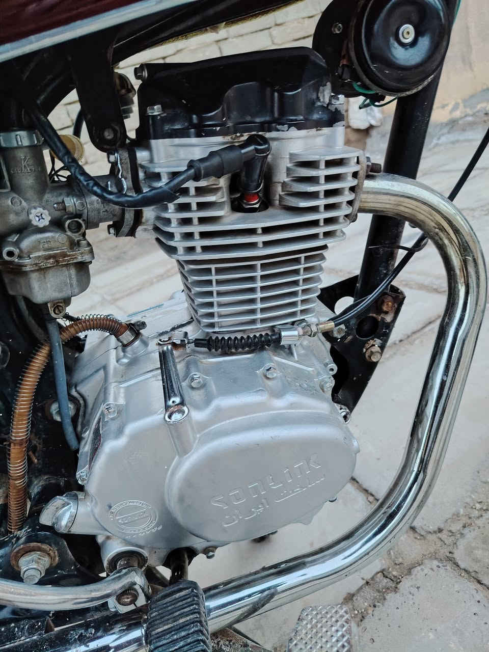 سلام عليكم تايكر البيع موديل 22 اوراق اصولي السعر 500 وبيه مجال مكان القاسم تصال ***********
